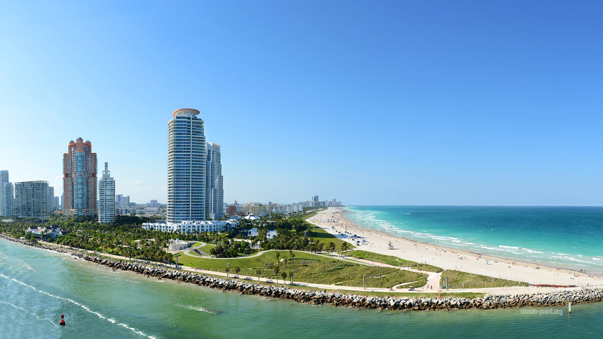 This park is suitable for walking, and family. South Pointe Park — Matthew Tucker
