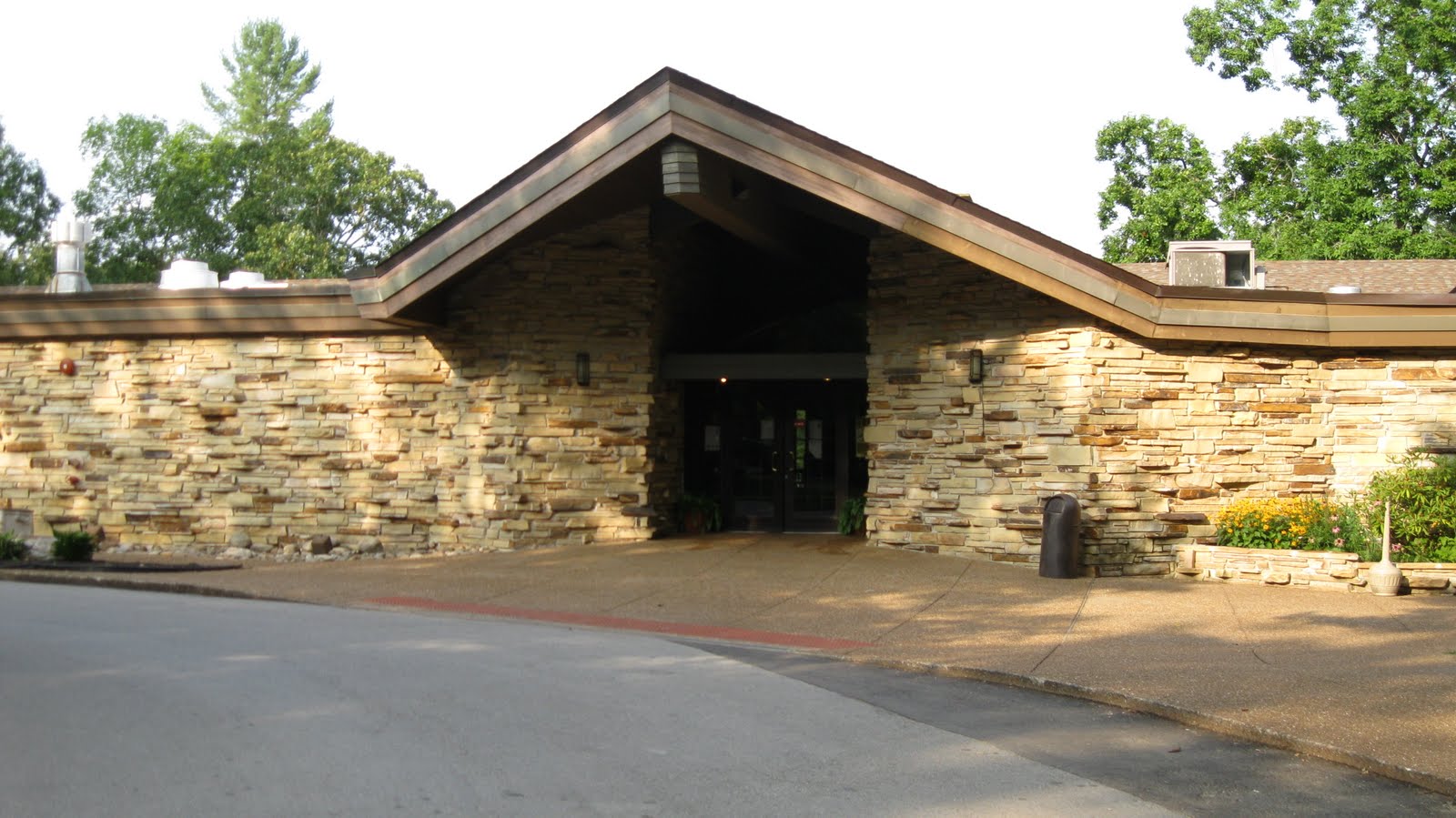 Located on scenic byrd lake, the homestead harvest restaurant serves a variety of family favorites. Big Daddy Dave Good Eats in Cumberland Mountain State Park