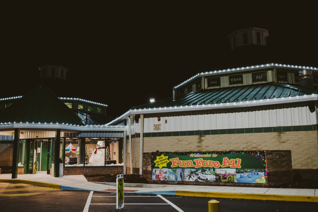 We prepared the kids ahead of time for the drive by packing travel bags loaded with activity books, games, snacks and drinks. The Ham and Egger Files Holiday Lights Mini Golf at Fun Fore All