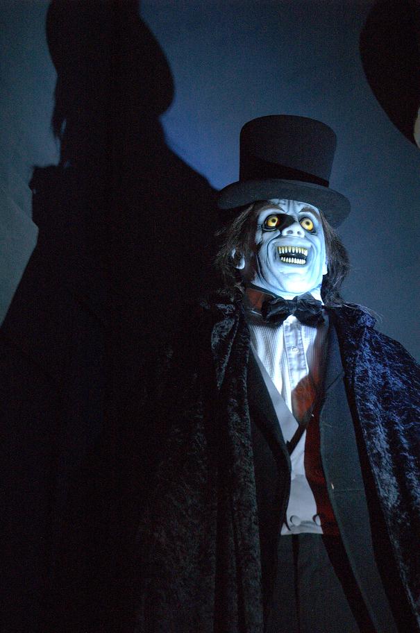 Web count orlok's nightmare gallery, salem: OTIS (Odd Things I've Seen) Count Orlok's Nightmare Gallery